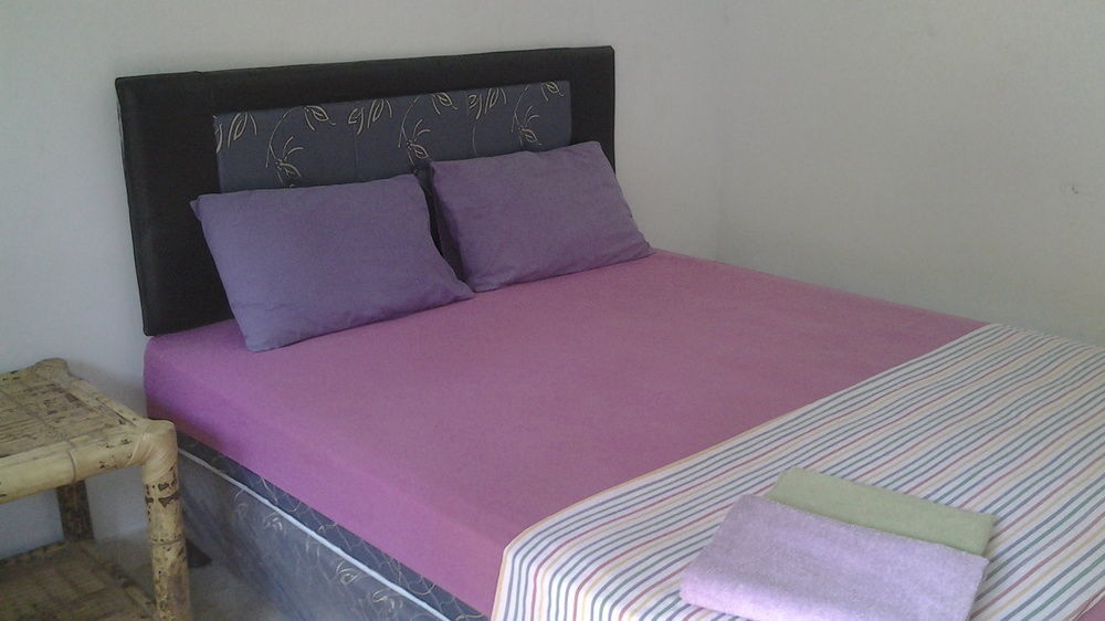 Family Garden Homestay Mangsit Buitenkant foto