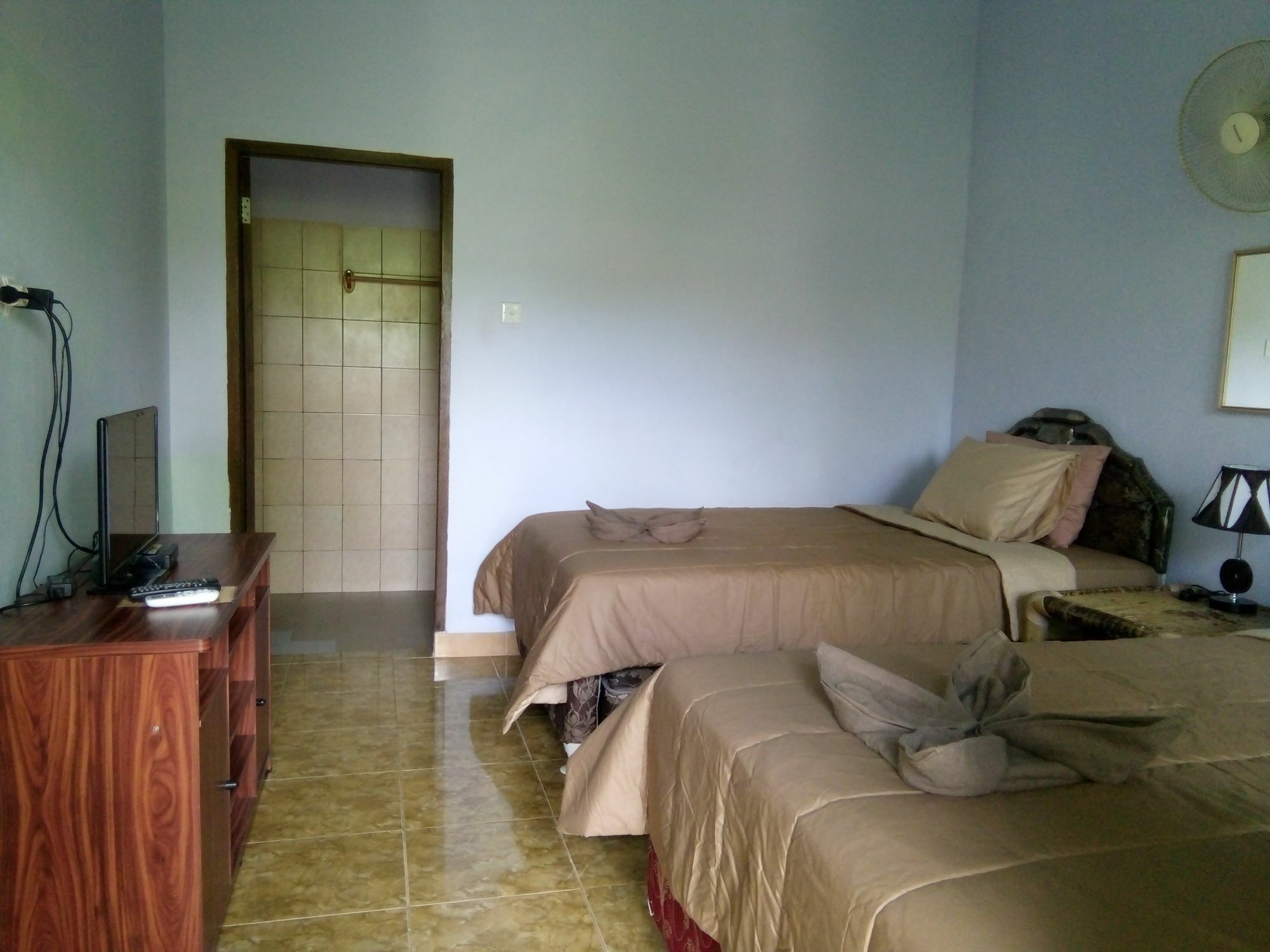 Family Garden Homestay Mangsit Buitenkant foto