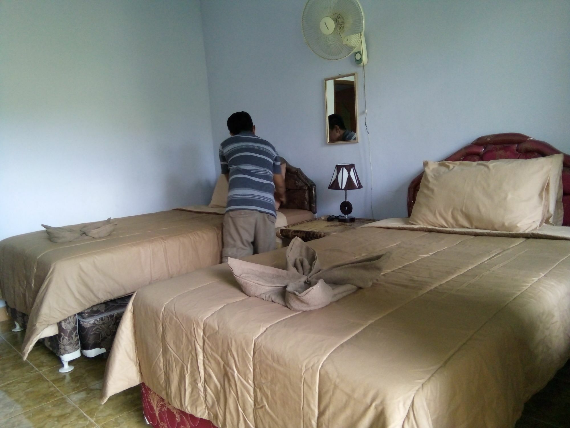 Family Garden Homestay Mangsit Buitenkant foto