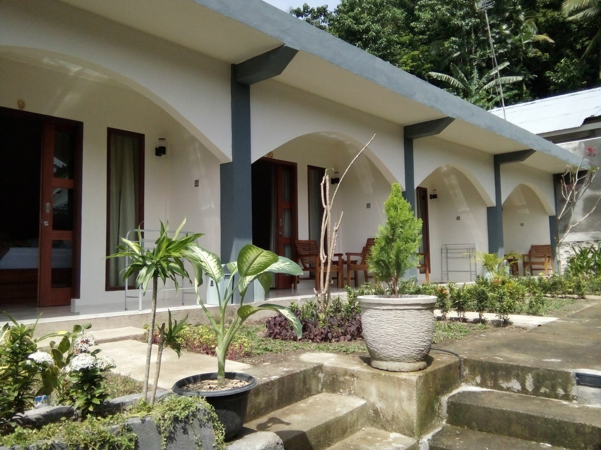 Family Garden Homestay Mangsit Buitenkant foto